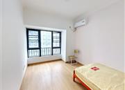 金地龙城中央-次卧