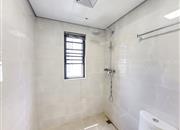 金地龙城中央-卫生间