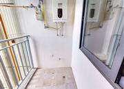 金地龙城中央-阳台