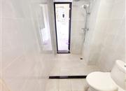 金地龙城中央-卫生间