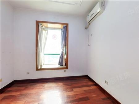 云顶翠峰一期-次卧