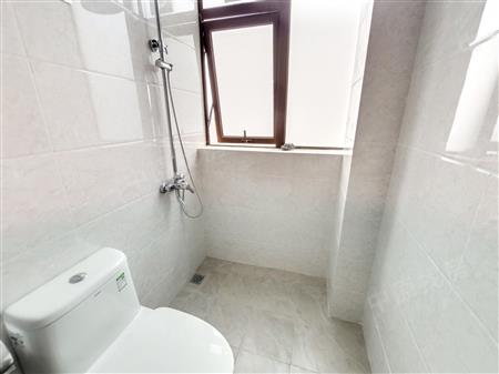 东方盛世花园(二期)-卫生间