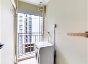 金地龙城中央-阳台