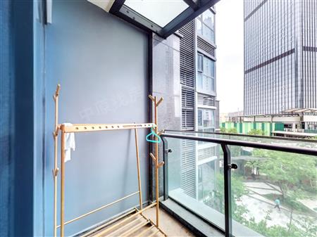 豪方天际花园-阳台