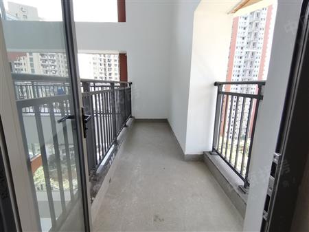 德弘天下华府-阳台