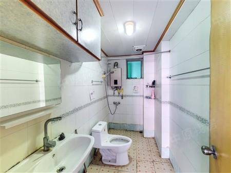 登科花园-卫生间