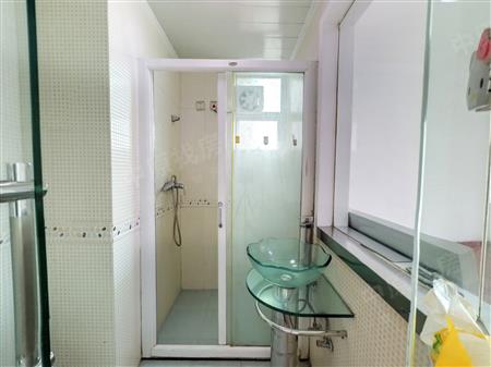 阳光花园-卫生间