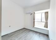 大芬油画苑-次卧