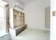 大芬油画苑-次卧