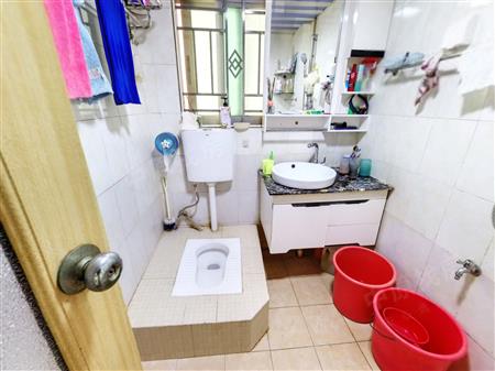 金洲花园-卫生间