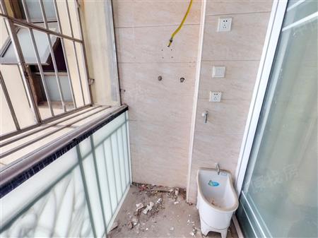 佳兆业水岸新都-阳台