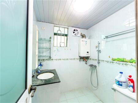 翠拥华庭-卫生间