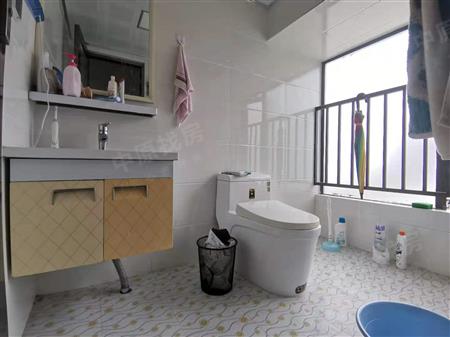 东城国际-卫生间