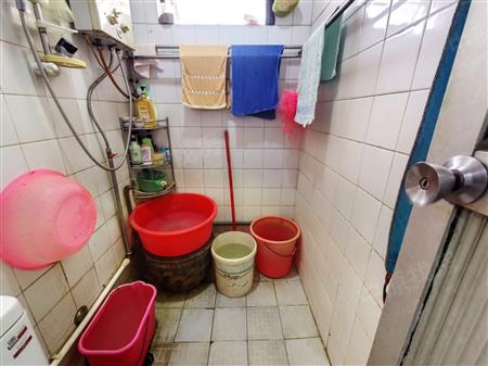 福华新村-卫生间