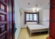 布吉中心花园-次卧