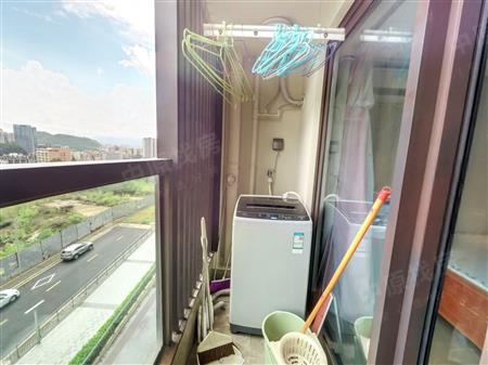 万科麓山（万科麓城四期商办、金域领峰花园)-阳台