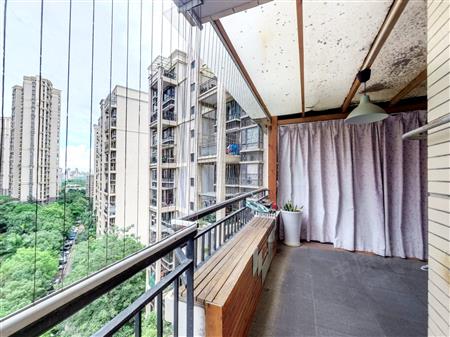 中海西岸华府北区-阳台