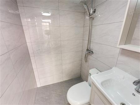 龙光玖云著大楼-卫生间