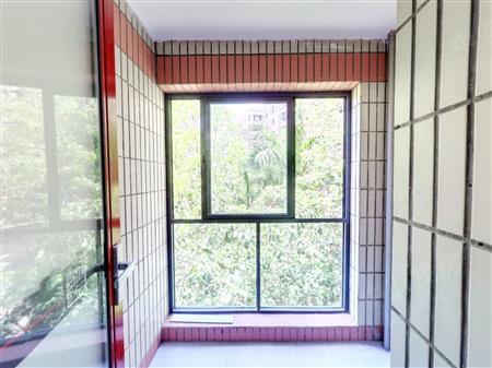 百仕达花园一期-阳台