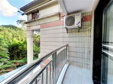 百仕达花园一期-阳台