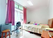 中房怡芬花园-主卧