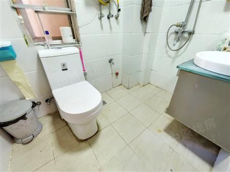 中房怡芬花园-卫生间