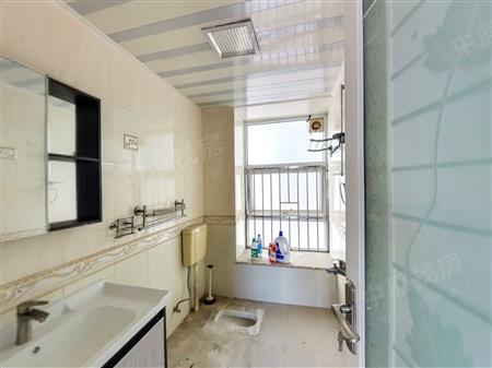 翡翠华庭-卫生间