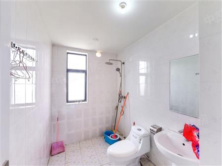 中央悦城-卫生间