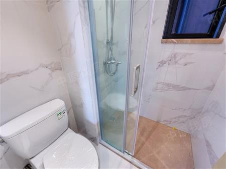 招商中环-卫生间