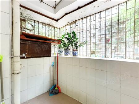 建业小区北区-阳台