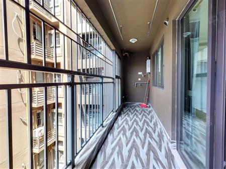 万科天誉花园（二期）-阳台