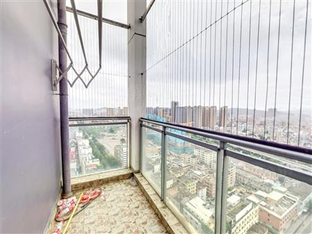 东方明珠城-阳台