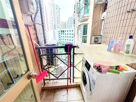 鸿瑞花园三期-阳台