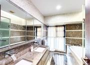 伍兹公寓-卫生间