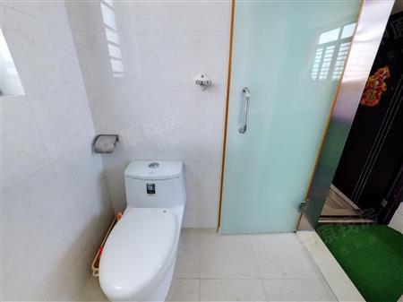 百仕达东郡-卫生间