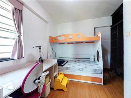 百仕达东郡-次卧