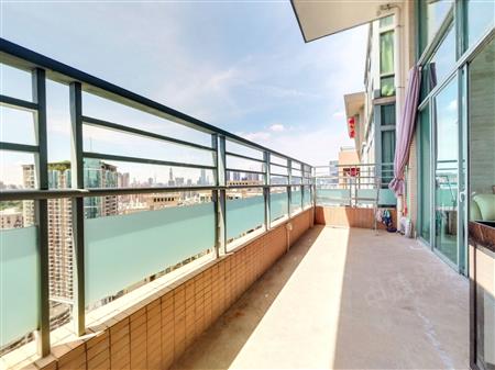 百仕达东郡-阳台