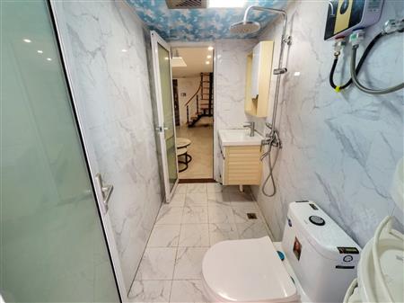 龙光玖云著大楼-卫生间