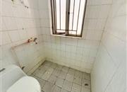 南威中心-卫生间