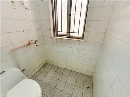 南威中心-卫生间