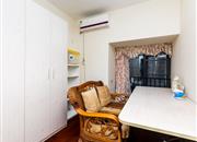 香缇湾花园-次卧