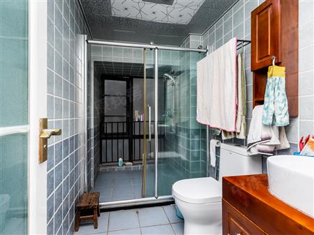 香缇湾花园-卫生间