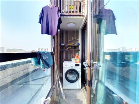 万科麓山（万科麓城四期商办、金域领峰花园)-阳台