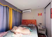 万科麓山（万科麓城四期商办、金域领峰花园)-次卧