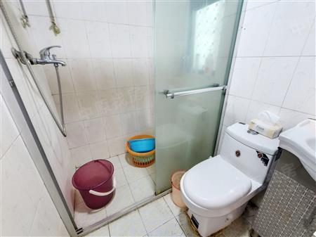 阳光四季-卫生间