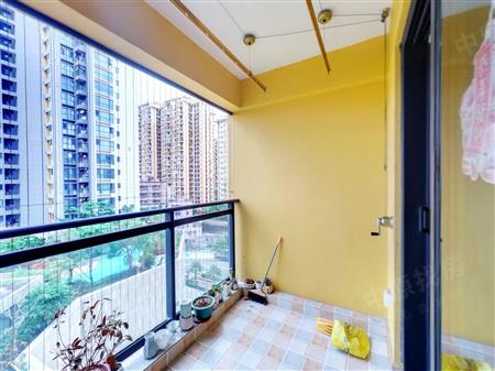 英郡年华花园（三期）-阳台