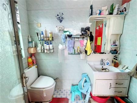 创业二村-卫生间