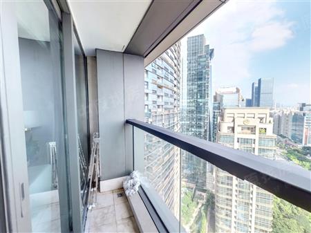 东海国际公寓-阳台