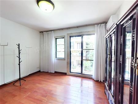 万科城（二区）-次卧