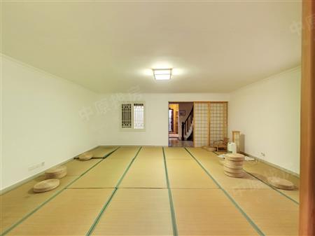 万科城（二区）-次卧